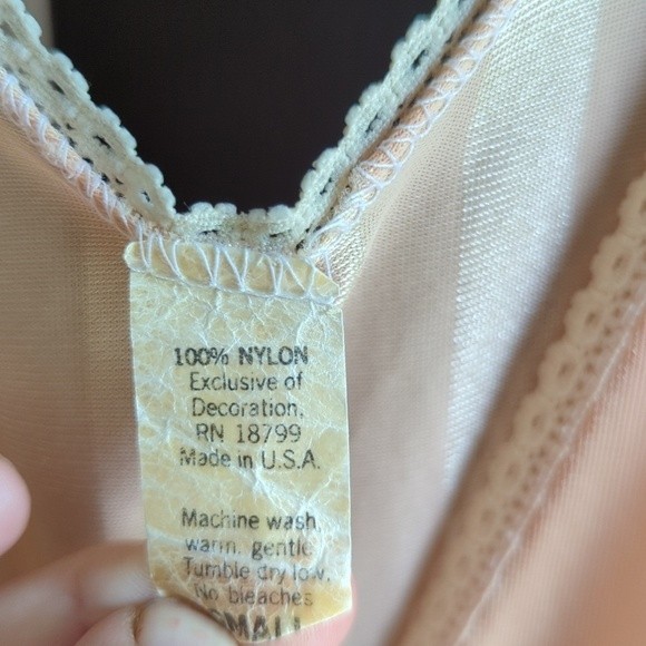 Vintage Peach Pink Silky Nightgown & Robe set LACE Trim Small - Picture 8 of 10
